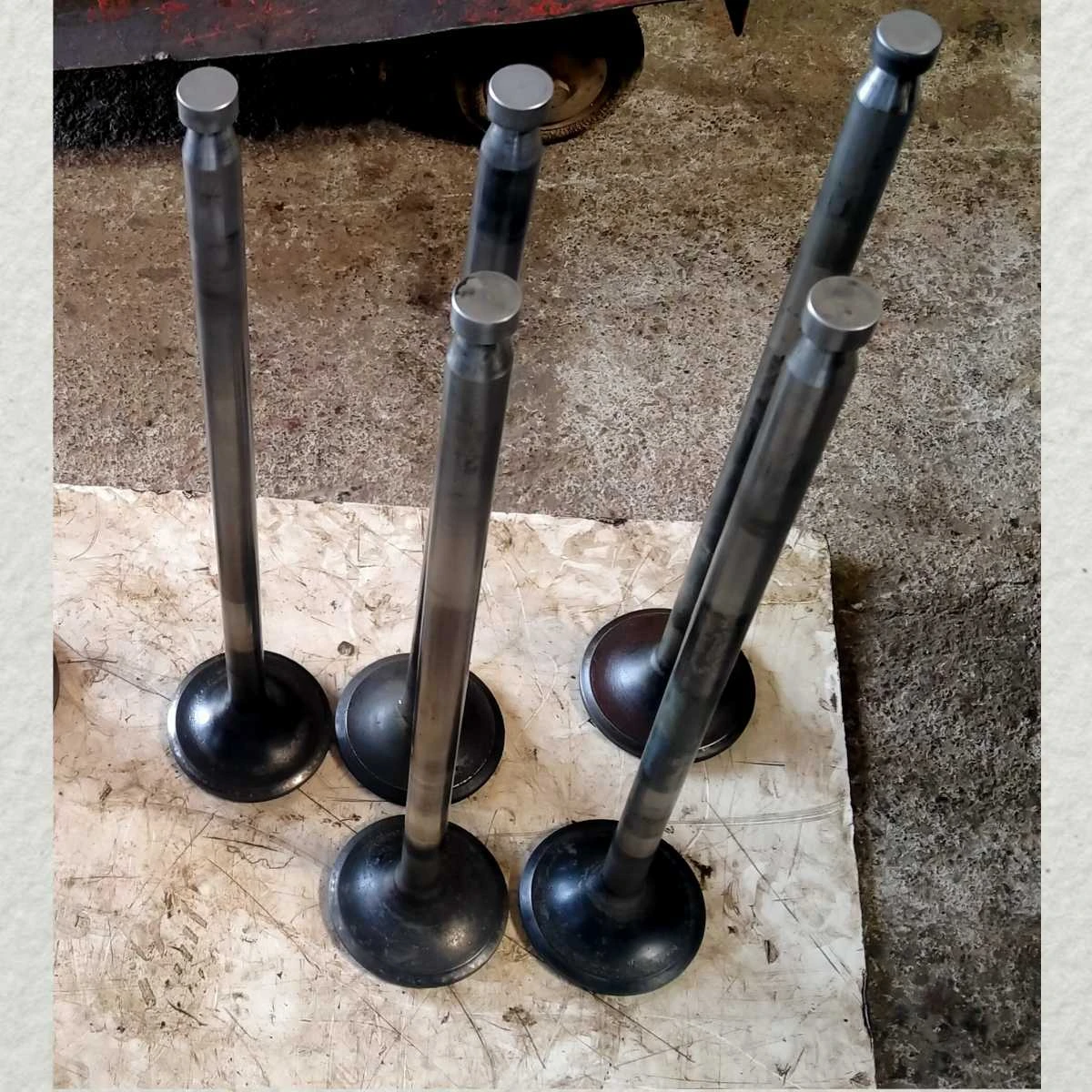 VALVE SPINDLE PIELSTICK MAIN ENGINE SPARES 