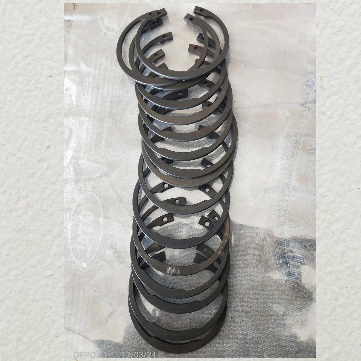 PISTON PIN LOCK   DEUTZ AUXILIARY SPARES 