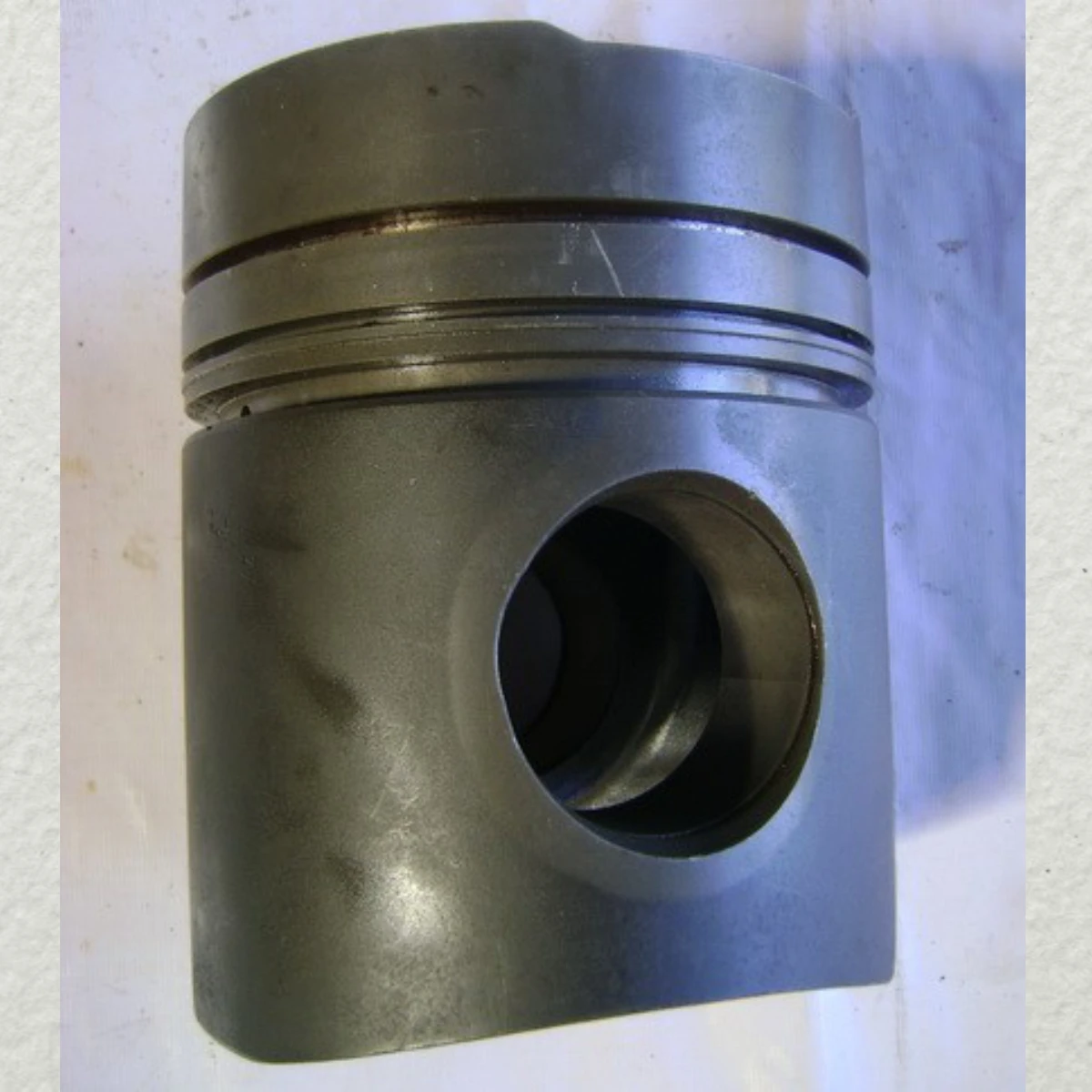 PISTON DEUTZ AUXILIARY SPARES 