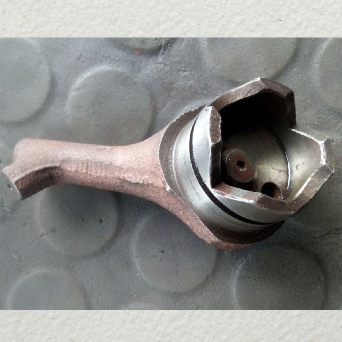 LUBE OIL NOZZLE DEUTZ AUXILIARY SPARES 