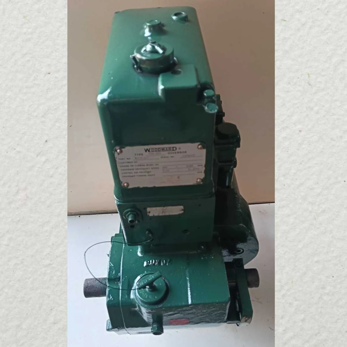 GOVERNOR WOODWARD AUXILIARY MACHINERY 8574-127