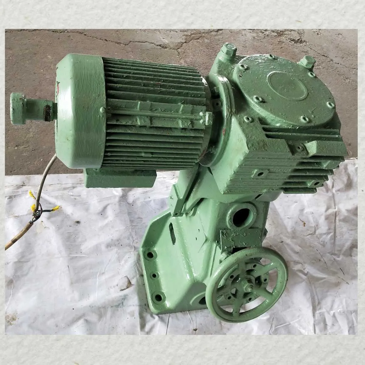 TURNING GEAR MAK AUXILIARY MACHINERY 