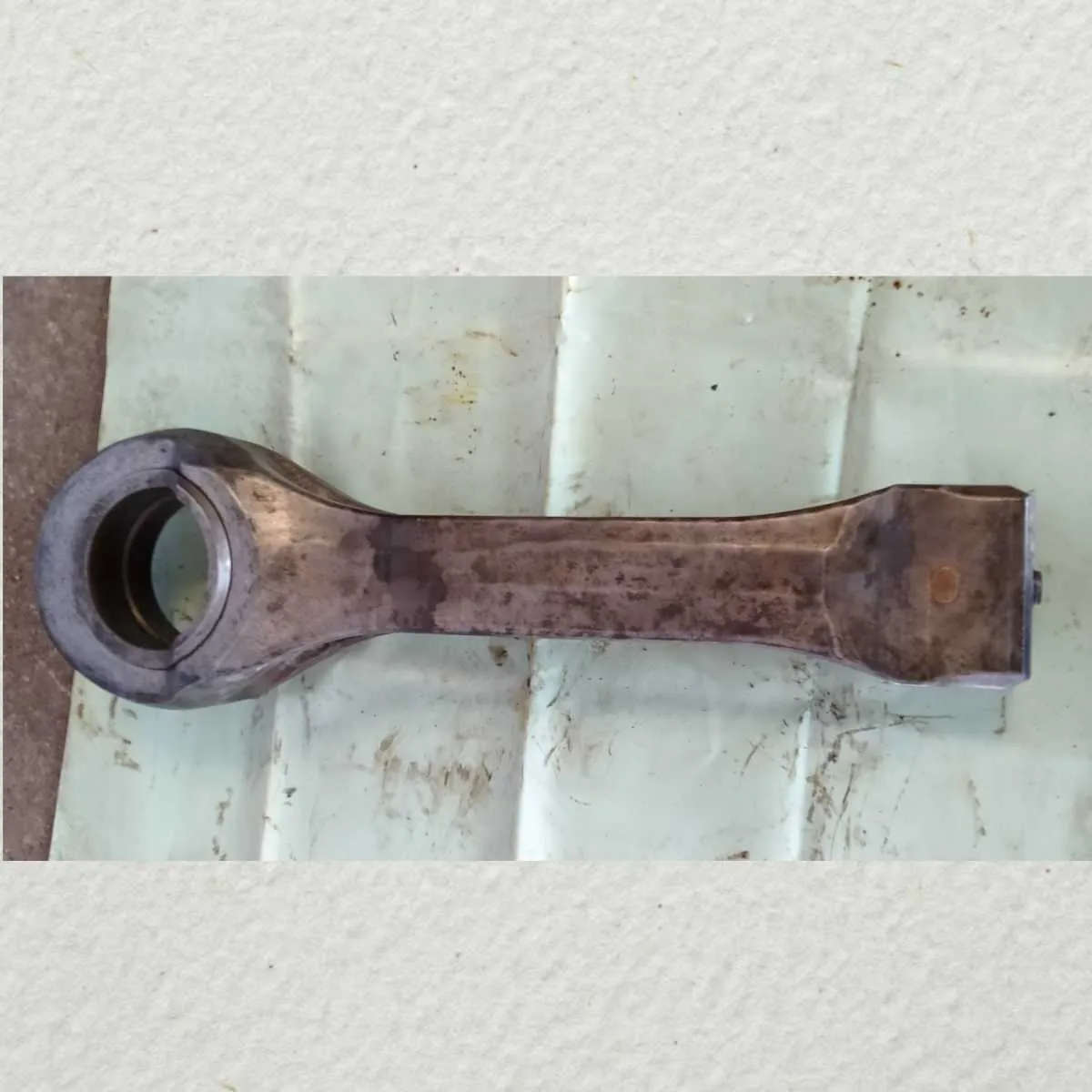 CONNECTING ROD MAN MAIN ENGINE SPARES 