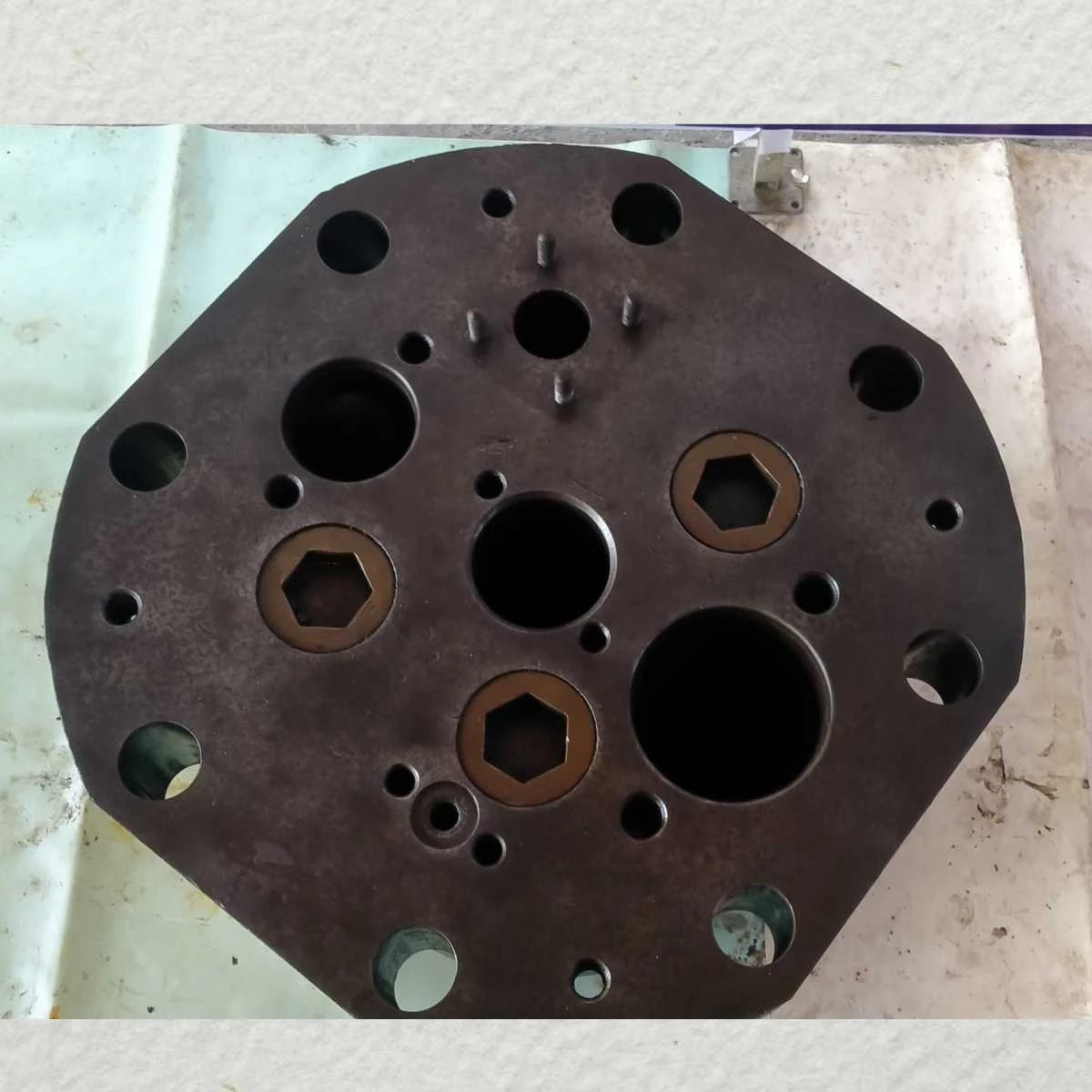 CYLINDER HEAD SULZER MAIN ENGINE SPARES 