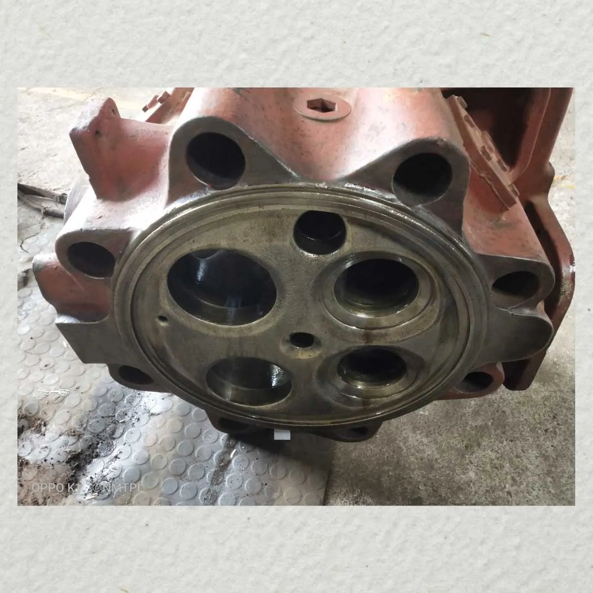 CYLINDER HEAD AKASAKA MAIN ENGINE SPARES 